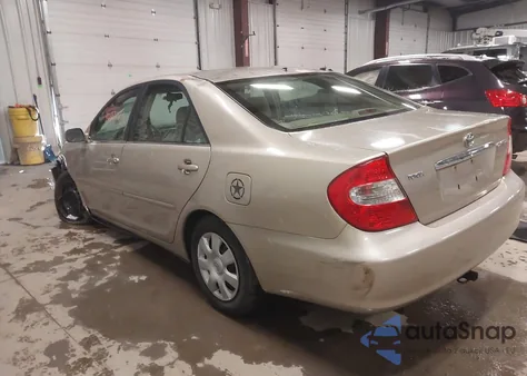 2004 Toyota Camry Le/Xle/Se z USA, uszkodzony, nr VIN 4T1BE32KX4U921730